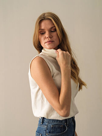 Xint Ekru Regular Fit Basic Kazak