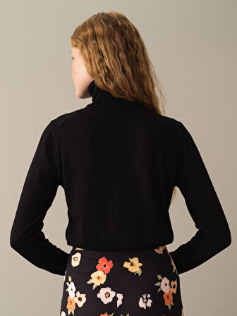 Xint Siyah Regular Fit Basic Kazak