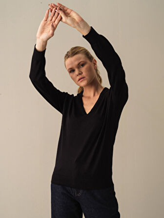 Xint Siyah Regular Fit Basic Kazak