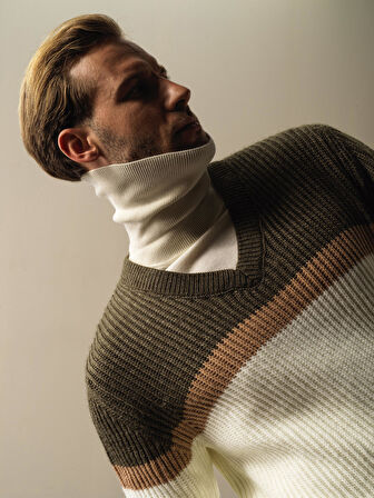 Xint Ekru Çizgi Detaylı Kazak