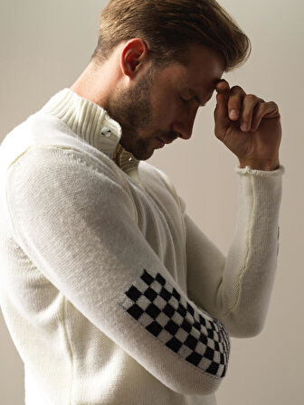 Xint Ekru Dik Yaka Regular Fit Kazak