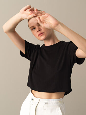 Xint Siyah Regular Fit Modal Basic Crop