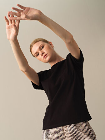 Xint Siyah Regular Fit Vatkalı Tişört