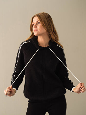 Xint Siyah Oversize Kazak