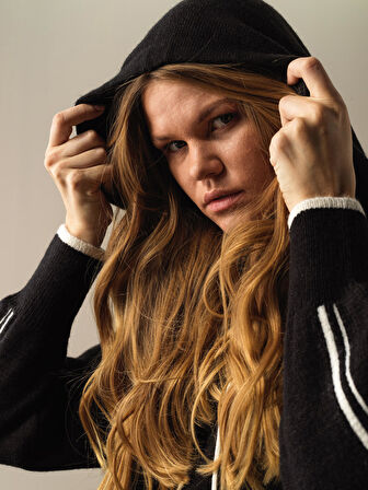 Xint Siyah Oversize Kazak