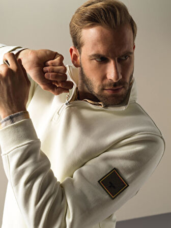 Xint Ekru Pamuklu Dik Yaka Sweatshirt