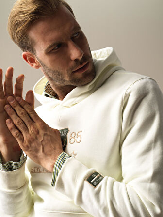 Xint Ekru Regular Fit Sweatshirt