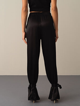 Xint Siyah Regular Fit Saten Pantolon