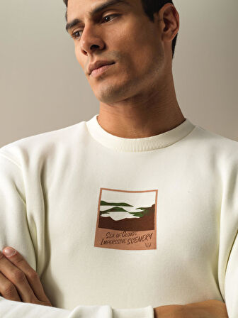 Xint Ekru Oversize Baskılı Sweatshirt