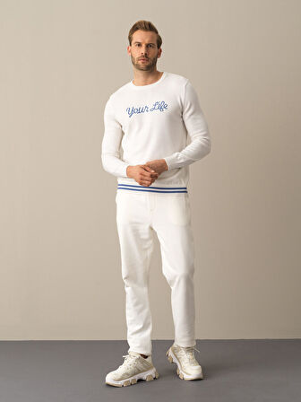 Xint Beyaz Regular Fit Kazak