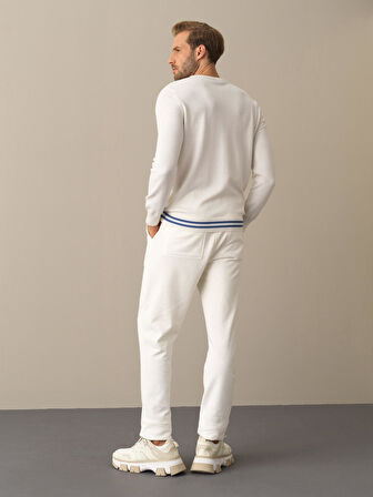 Xint Beyaz Regular Fit Kazak