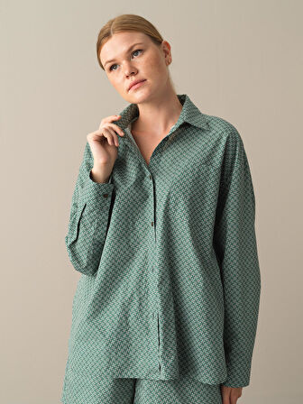 Xint Haki Oversize Desenli Şort