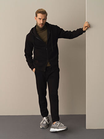 Xint Siyah Regular Fit Sweatmont