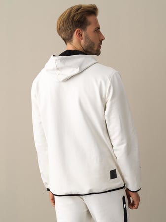 Xint Beyaz Regular Fit Sweatmont