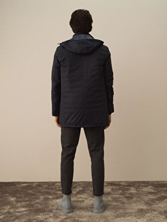 Xint Siyah Regular Fit Uzun Şişme Kaban