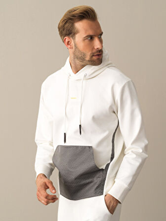 Xint Beyaz Regular Fit Sweatshirt