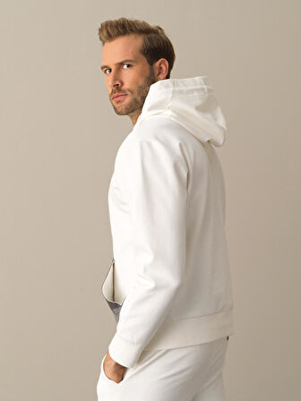 Xint Beyaz Regular Fit Sweatshirt