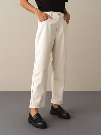 Xint Ekru Regular Fit Deri Görünümlü Pantolon