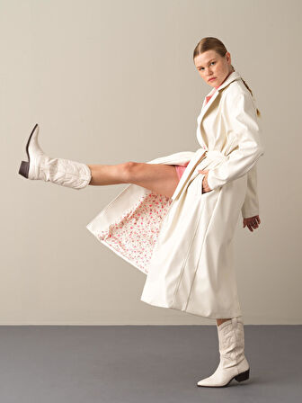 Xint Ekru Esnek Dokulu Oversize Deri Görünümlü Trençkot