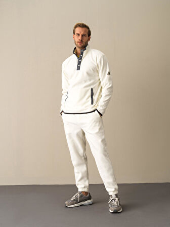 Xint Beyaz Regular Fit Polar Sweatshirt