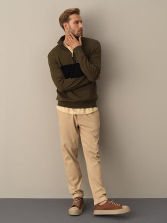 Xint Haki Regular Fit Sweatshirt