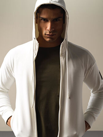 Xint Beyaz Slim Fit Sweatmont