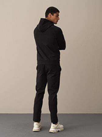 Xint Siyah Slim Fit Sweatmont