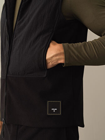 Xint Siyah Regular Fit Polar Yelek