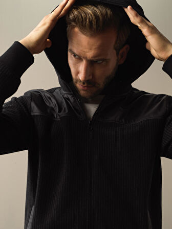 Xint Siyah Regular Fit Sweatmont