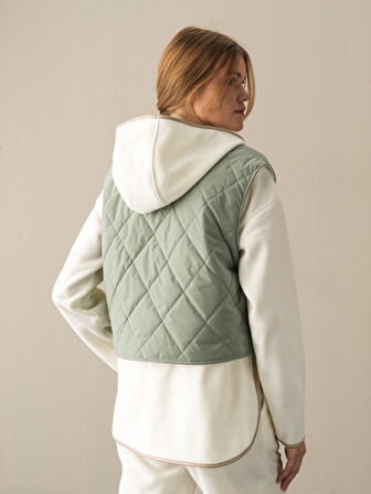 Xint Haki Regular Fit Kapitone Yelek