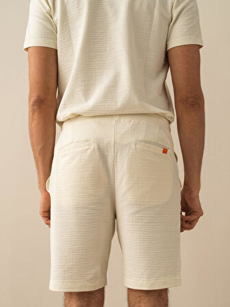 Ekru Regular Fit Pamuklu Şort