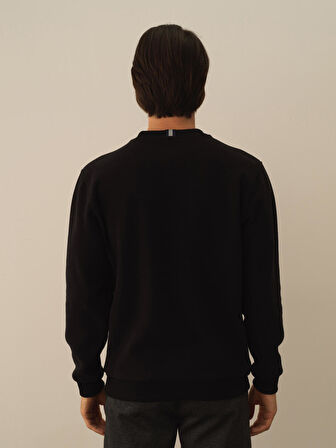 Xint Siyah Pamuk Dokulu Regular Fit Sweatshirt