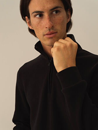 Xint Siyah Pamuk Dokulu Regular Fit Sweatshirt
