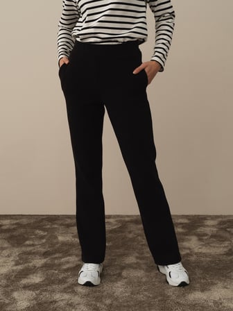 Xint Siyah Pamuk Dokulu Regular Fit Sweat Pantolon