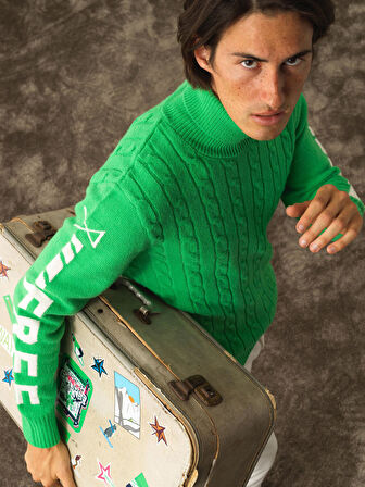 Xint Yeşil Doğal Yün Dokulu Regular Fit Kazak