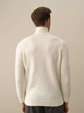 Xint Kırık Beyaz Lüks Pamuk Dokulu Regular Fit Kazak