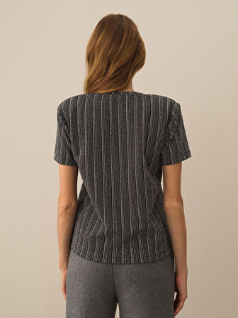 Xint Siyah Işıltılı Lurex Detaylı Regular Fit Bluz