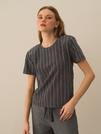 Xint Siyah Işıltılı Lurex Detaylı Regular Fit Bluz