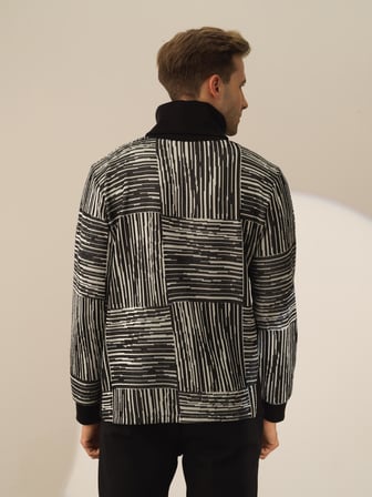 Xint Siyah Formunu Koruyan Regular Fit Sweatshirt