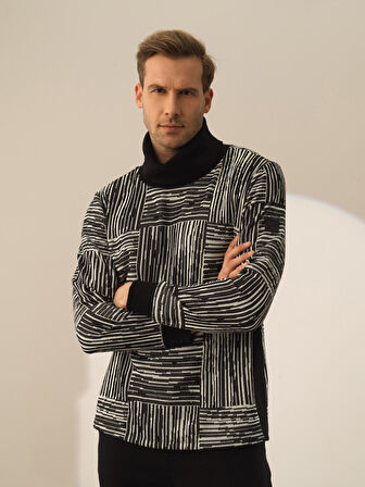 Xint Siyah Formunu Koruyan Regular Fit Sweatshirt