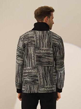 Xint Siyah Formunu Koruyan Regular Fit Sweatshirt