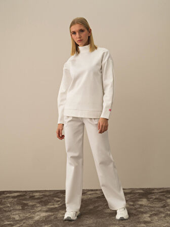 Xint Kırık Beyaz Pamuk Dokulu Oversize Sweatshirt