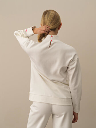 Xint Kırık Beyaz Pamuk Dokulu Oversize Sweatshirt