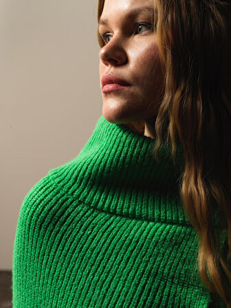 Xint Yeşil Doğal Yün Dokulu Regular Fit Pelerin