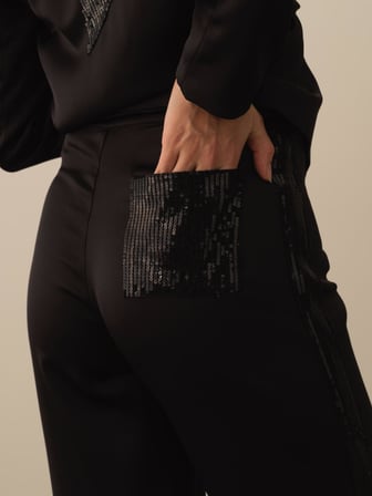 Xint Siyah Formunu Koruyan Oversize Pantolon