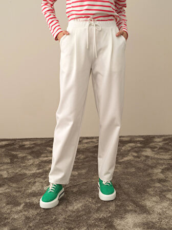 Xint Kırık Beyaz Pamuk Dokulu Regular Fit Sweat Pantolon