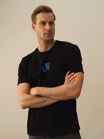 Xint Siyah Pamuk Dokulu Regular Fit Tişört