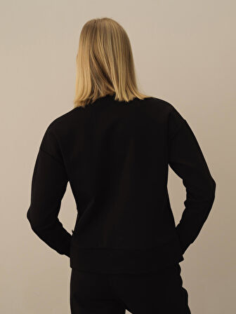 Xint Siyah Pamuk Dokulu Oversize Sweatshirt