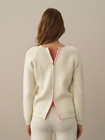 Xint Ekru Doğal Yün Dokulu Regular Fit Kazak