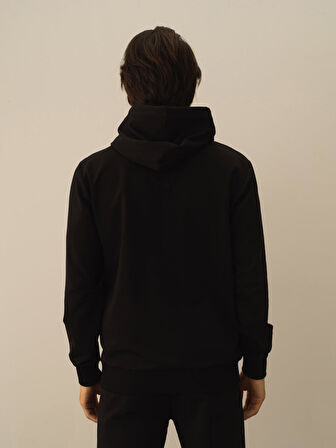 Xint Siyah Pamuk Dokulu Regular Fit Sweatshirt